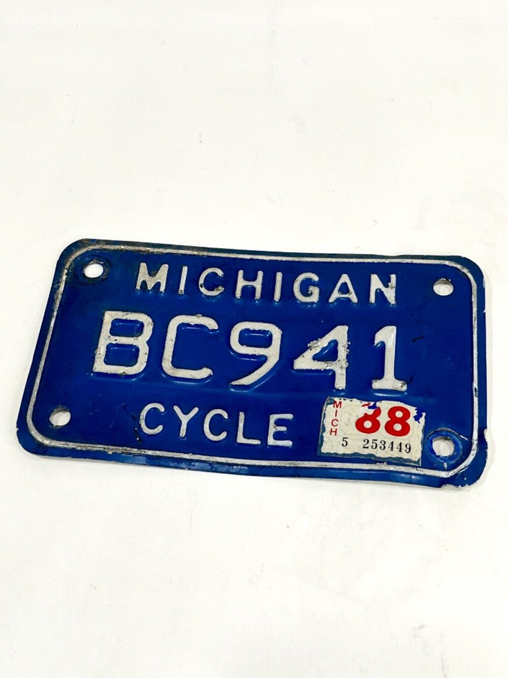 Vintage 1988 Michigan Motorcycle License Plate BC941 Cycle 80s Man Cave Biker